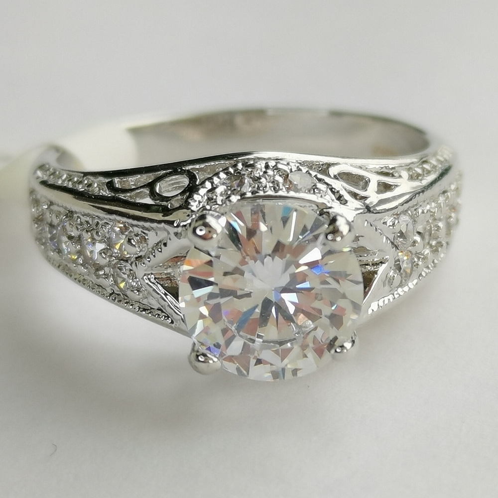 CZ Brilliant Cut ring In 14k White Gold size 7 engagement cocktail style 🆕
